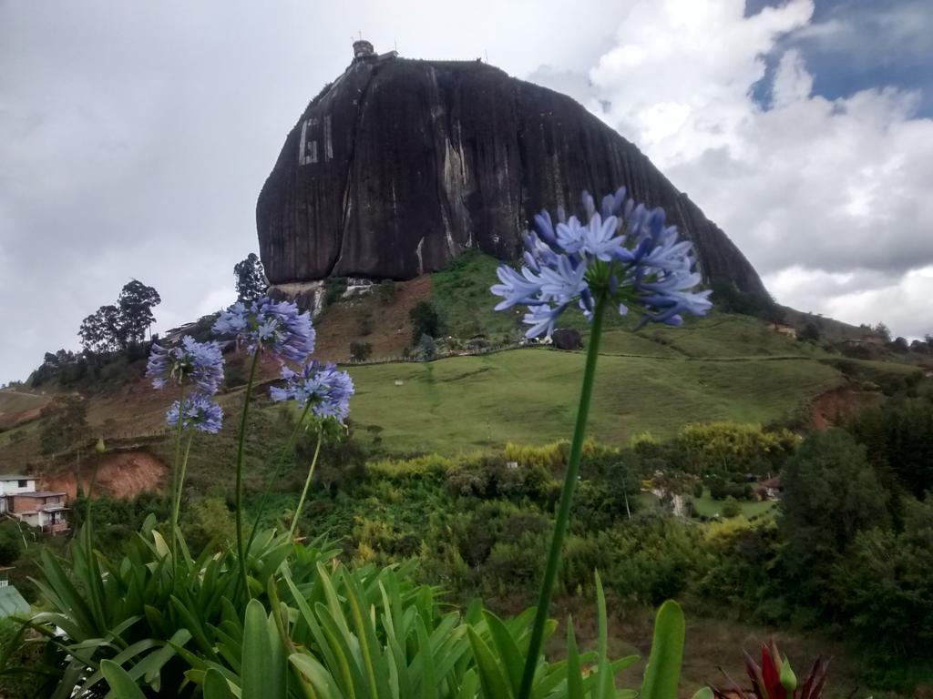 Casa Galeria Guatape Villa Buitenkant foto